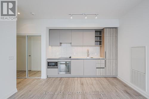 Ph02 - 55 Mercer Street, Toronto, ON - Indoor Photo Showing Kitchen