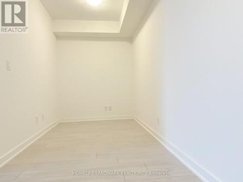 1727 - 2031 Kennedy Road, Toronto, ON - Indoor Photo Showing Other Room