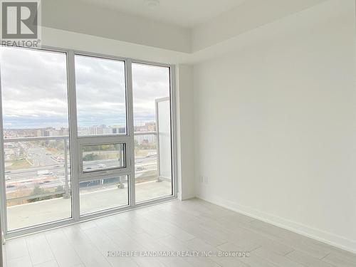 1727 - 2031 Kennedy Road, Toronto, ON - Indoor Photo Showing Other Room