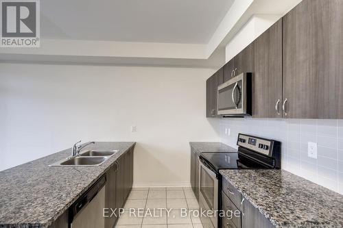 14 - 285 Finch Avenue, Pickering, ON - Indoor Photo Showing Kitchen With Double Sink With Upgraded Kitchen