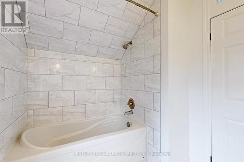 15 Victoria Street, Markham, ON - Indoor Photo Showing Bathroom