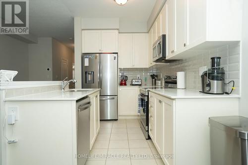 83 Finegan Circle, Brampton, ON - Indoor Photo Showing Kitchen With Stainless Steel Kitchen