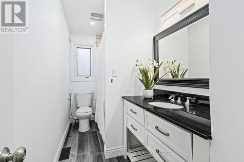 6700 32Nd Side Road, Halton Hills, ON - Indoor Photo Showing Bathroom