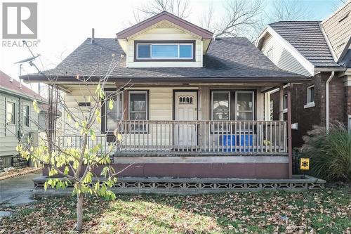 823 Partington Avenue, Windsor, ON - Outdoor With Deck Patio Veranda