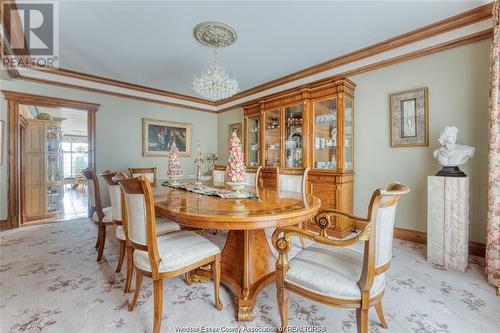 300 Elmgrove Drive, Lakeshore, ON - Indoor Photo Showing Dining Room