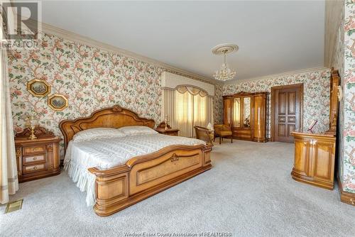 300 Elmgrove Drive, Lakeshore, ON - Indoor Photo Showing Bedroom