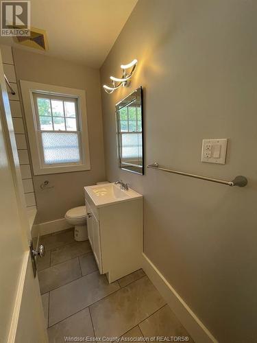 1525 Central Unit# Main, Windsor, ON - Indoor Photo Showing Bathroom