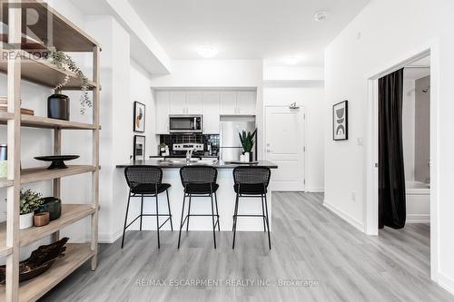 1203 - 470 Dundas Street E, Hamilton, ON - Indoor Photo Showing Kitchen