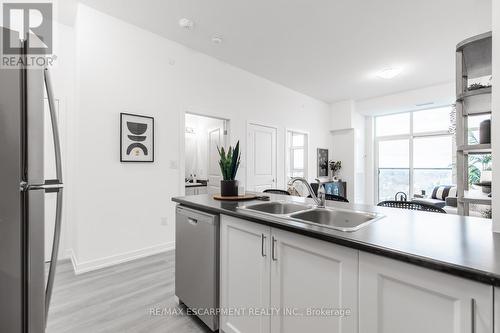 1203 - 470 Dundas Street E, Hamilton, ON - Indoor Photo Showing Kitchen With Double Sink