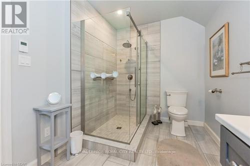 6086 5Th Line, Centre Wellington, ON - Indoor Photo Showing Bathroom