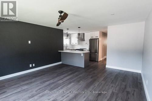 146 Wilson Avenue, London, ON - Indoor Photo Showing Kitchen