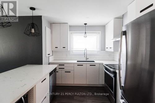 146 Wilson Avenue, London, ON - Indoor Photo Showing Kitchen With Upgraded Kitchen