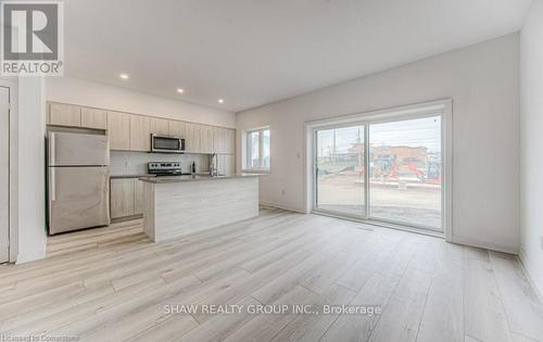 1 - 416 Dundas Street S, Cambridge, ON - Indoor Photo Showing Kitchen