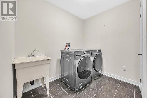 22 Sundin Drive, Haldimand, ON - Indoor Photo Showing Laundry Room