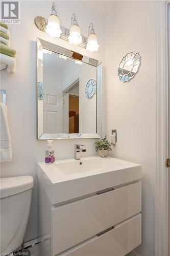 845 Ann Street, North Bay, ON - Indoor Photo Showing Bathroom