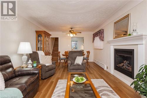 845 Ann Street, North Bay, ON - Indoor Photo Showing Living Room With Fireplace