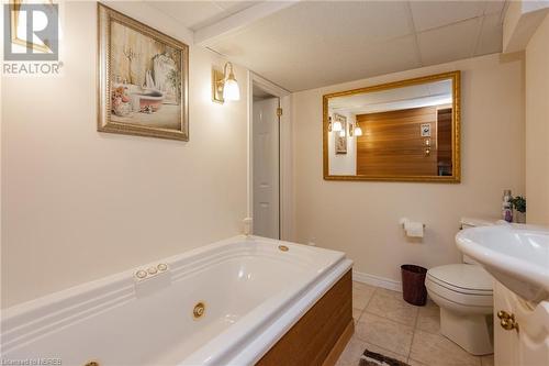 845 Ann Street, North Bay, ON - Indoor Photo Showing Bathroom