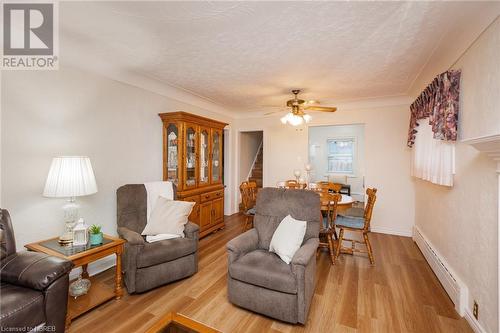 845 Ann Street, North Bay, ON - Indoor Photo Showing Living Room