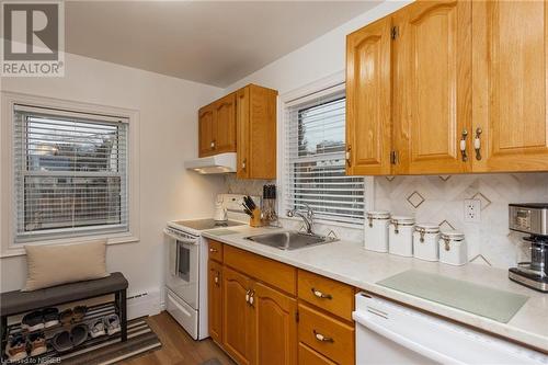 845 Ann Street, North Bay, ON - Indoor Photo Showing Kitchen