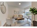 685 Boynton Place Unit# 62, Kelowna, BC  - Indoor Photo Showing Living Room 