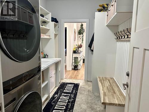 6549 Jones Road, Vanderhoof, BC - Indoor Photo Showing Laundry Room