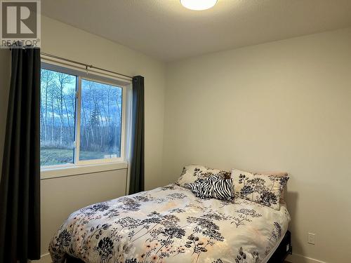 6549 Jones Road, Vanderhoof, BC - Indoor Photo Showing Bedroom