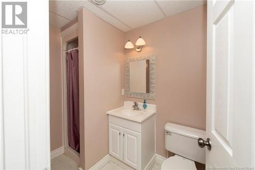 23 Camelot, Moncton, NB - Indoor Photo Showing Bathroom