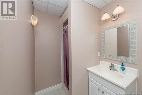 23 Camelot, Moncton, NB - Indoor Photo Showing Bathroom