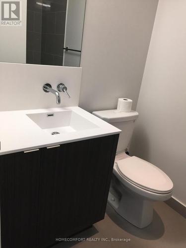 4101 - 100 Harbour Street, Toronto, ON - Indoor Photo Showing Bathroom