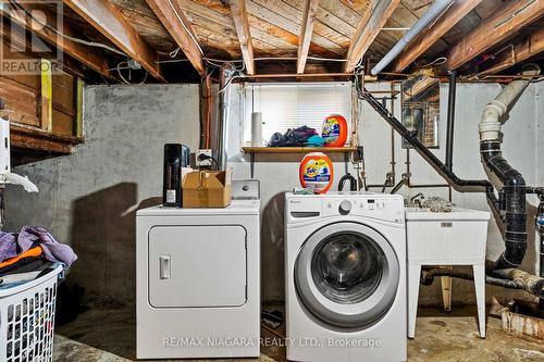 222 Alexandra Street, Port Colborne (878 - Sugarloaf), ON - Indoor Photo Showing Laundry Room