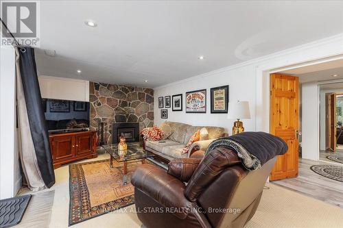 20 James Street, Georgina, ON - Indoor Photo Showing Living Room With Fireplace