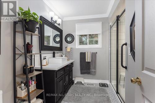 20 James Street, Georgina, ON - Indoor Photo Showing Bathroom