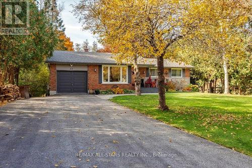 20 James Street, Georgina, ON - Outdoor With Facade