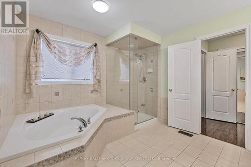 240 Borealis Avenue, Aurora, ON - Indoor Photo Showing Bathroom