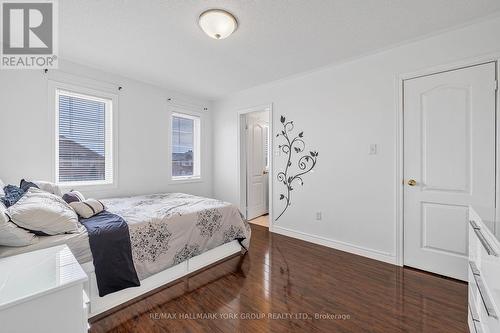 240 Borealis Avenue, Aurora, ON - Indoor Photo Showing Bedroom