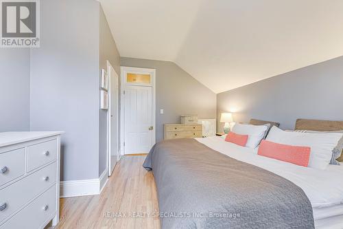 513-515 Hager Avenue, Burlington, ON - Indoor Photo Showing Bedroom