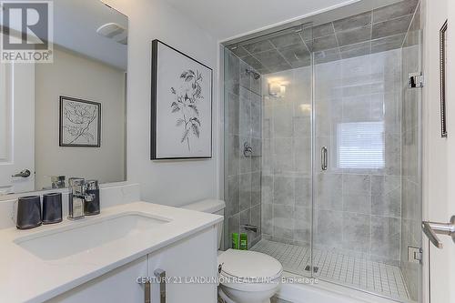 5 Ingersoll Lane, Richmond Hill, ON - Indoor Photo Showing Bathroom