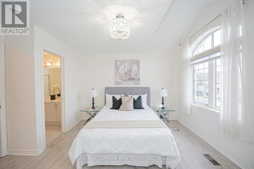 35 Hogan Manor Drive, Brampton, ON - Indoor Photo Showing Bedroom