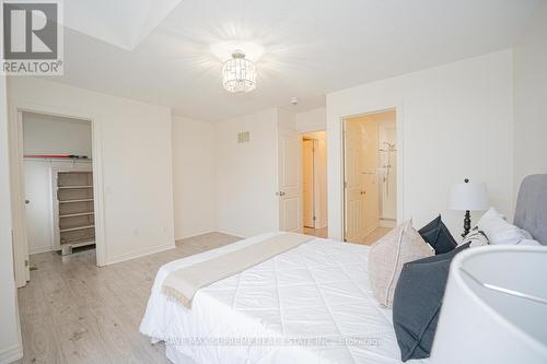 35 Hogan Manor Drive, Brampton, ON - Indoor Photo Showing Bedroom