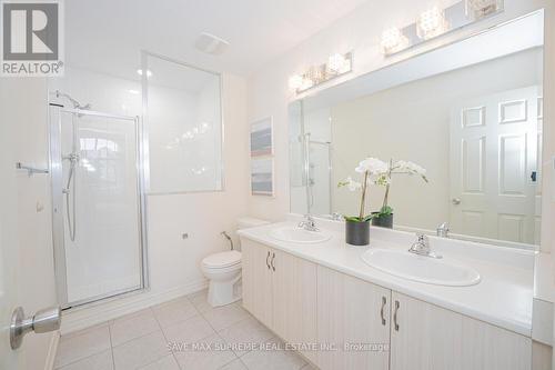 35 Hogan Manor Drive, Brampton, ON - Indoor Photo Showing Bathroom