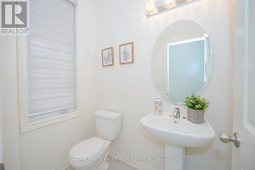 35 Hogan Manor Drive, Brampton, ON - Indoor Photo Showing Bathroom