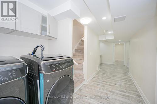 35 Hogan Manor Drive, Brampton, ON - Indoor Photo Showing Laundry Room