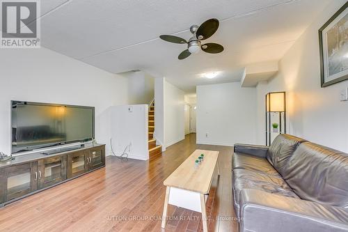 105 - 180 Mississauga Valley Boulevard, Mississauga, ON - Indoor Photo Showing Living Room