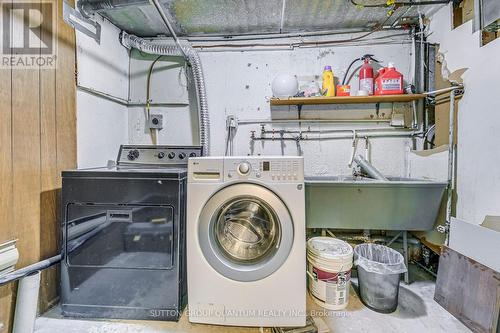 105 - 180 Mississauga Valley Boulevard, Mississauga, ON - Indoor Photo Showing Laundry Room