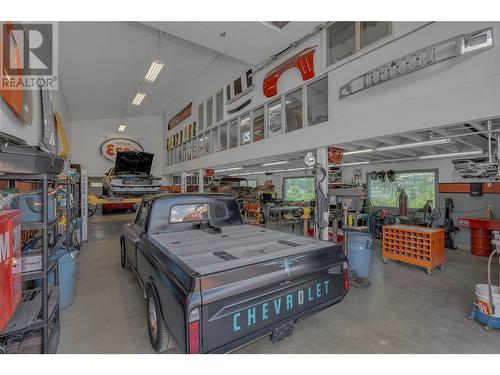 4511 Crawford Road, Lake Country, BC - Indoor Photo Showing Garage