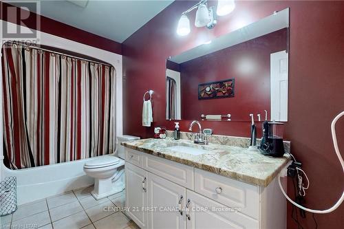 1839 Parkhurst Avenue, London, ON - Indoor Photo Showing Bathroom