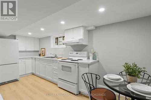 13 Linden Street, St. Catharines (451 - Downtown), ON - Indoor Photo Showing Kitchen