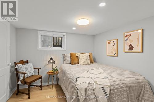 13 Linden Street, St. Catharines (451 - Downtown), ON - Indoor Photo Showing Bedroom