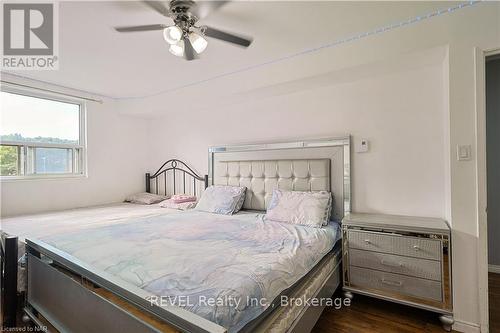 21 East Avenue S, Hamilton (Landsdale), ON - Indoor Photo Showing Bedroom