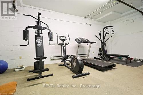 21 East Avenue S, Hamilton (Landsdale), ON - Indoor Photo Showing Gym Room